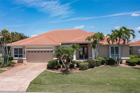 Casa en venta en Punta Gorda, Florida, 3 dormitorios, 254.09 m2 № 1618173 - foto 2