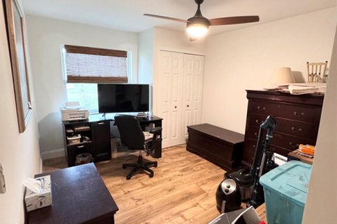 House in Port St. Lucie, Florida 3 bedrooms, 133.78 sq.m. № 2173478 - photo 8