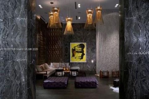 Condominio en venta en Miami Beach, Florida, 45.52 m2 № 1937496 - foto 16