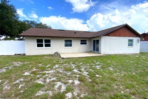Villa ou maison à louer à Apopka, Floride: 3 chambres, 141.03 m2 № 2425622 - photo 30