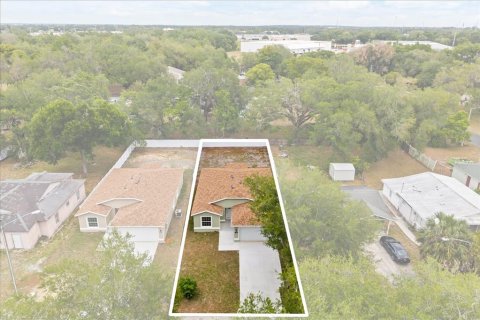 Villa ou maison à vendre à Leesburg, Floride: 4 chambres, 142.23 m2 № 2136785 - photo 22