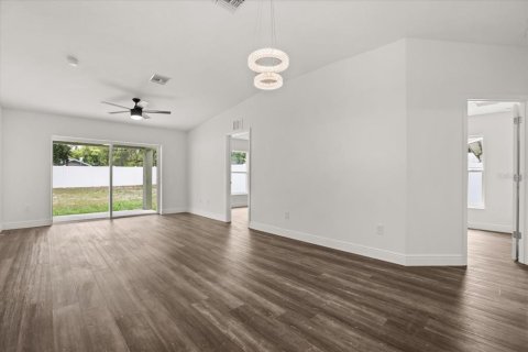 Villa ou maison à vendre à Leesburg, Floride: 4 chambres, 142.23 m2 № 2136785 - photo 7