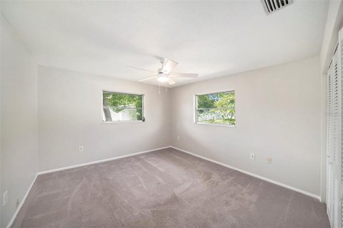 House in Palm Harbor, Florida 2 bedrooms, 151.99 sq.m. № 1777507 - photo 17