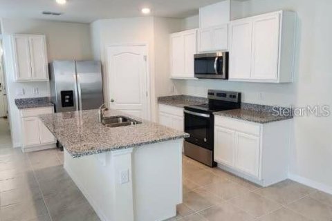 Casa en venta en Kissimmee, Florida, 4 dormitorios, 154.68 m2 № 1918707 - foto 4