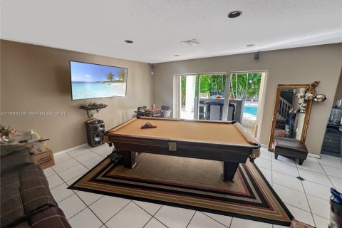 Снять в аренду виллу или дом в Майами, Флорида 4 спальни, 252.32м2, № 1991901 - фото 8