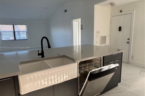 Copropriété à vendre à Lake Worth, Floride: 2 chambres, 97.45 m2 № 2034028 - photo 10