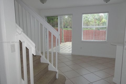 Townhouse in Doral, Florida 4 bedrooms, 164.99 sq.m. № 2088199 - photo 20