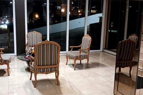 Купить кондоминиум в Майами-Бич, Флорида 2 спальни, 150.41м2, № 2053539 - фото 6