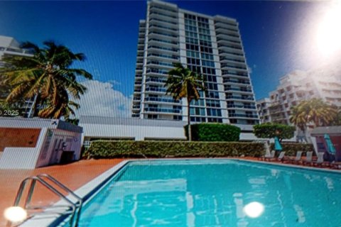 Купить кондоминиум в Майами-Бич, Флорида 2 спальни, 150.41м2, № 2053539 - фото 16