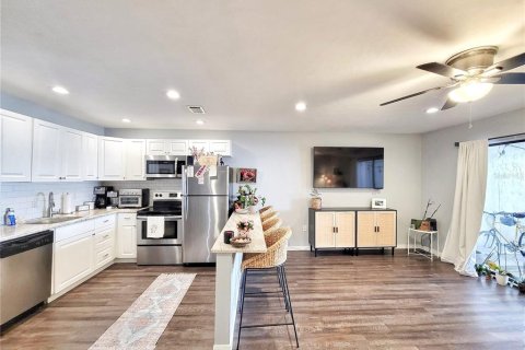 Copropriété à vendre à Gainesville, Floride: 1 chambre, 74.97 m2 № 2098992 - photo 5
