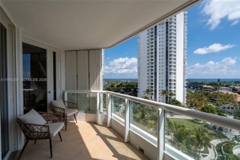 Condominio en alquiler en Aventura, Florida, 3 dormitorios, 157.56 m2 № 2028100 - foto 28