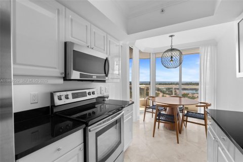 Condominio en alquiler en Aventura, Florida, 3 dormitorios, 157.56 m2 № 2028100 - foto 17