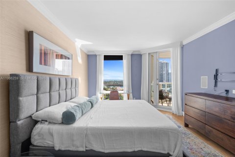 Condominio en alquiler en Aventura, Florida, 3 dormitorios, 157.56 m2 № 2028100 - foto 9