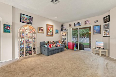 House in Orlando, Florida 4 bedrooms, 236.62 sq.m. № 2415167 - photo 6