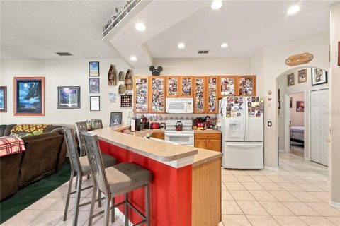 House in Orlando, Florida 4 bedrooms, 236.62 sq.m. № 2415167 - photo 9