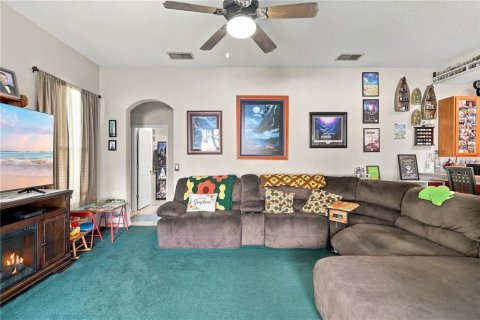 House in Orlando, Florida 4 bedrooms, 236.62 sq.m. № 2415167 - photo 3