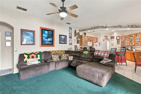 House in Orlando, Florida 4 bedrooms, 236.62 sq.m. № 2415167 - photo 4