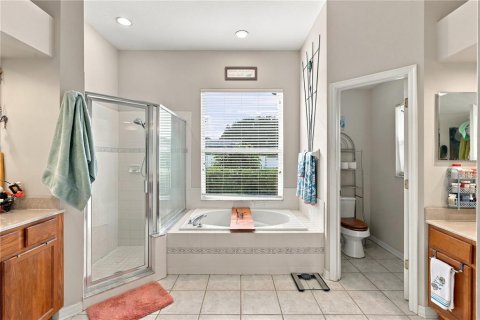 House in Orlando, Florida 4 bedrooms, 236.62 sq.m. № 2415167 - photo 19