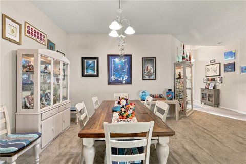 House in Orlando, Florida 4 bedrooms, 236.62 sq.m. № 2415167 - photo 16