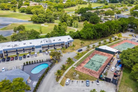 Copropriété à louer à Tamarac, Floride: 2 chambres, 88.16 m2 № 2154928 - photo 25