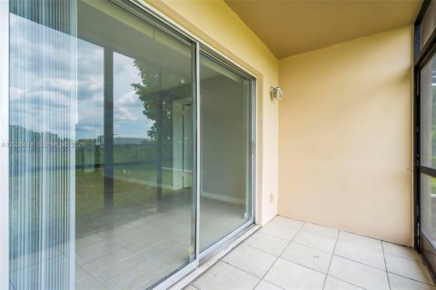 Copropriété à louer à Tamarac, Floride: 2 chambres, 88.16 m2 № 2154928 - photo 19