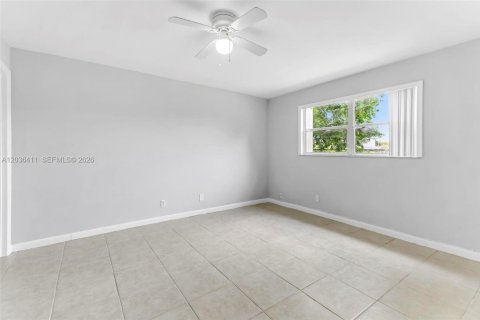Copropriété à louer à Tamarac, Floride: 2 chambres, 88.16 m2 № 2154928 - photo 15