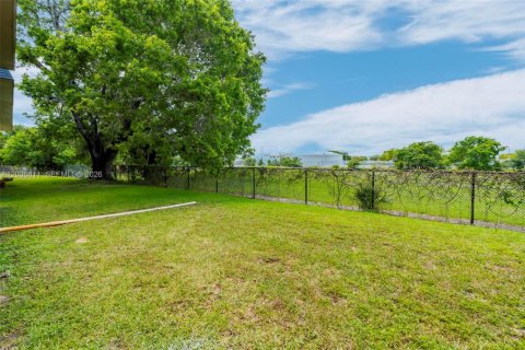 Copropriété à louer à Tamarac, Floride: 2 chambres, 88.16 m2 № 2154928 - photo 20