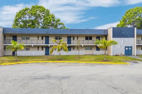 Copropriété à louer à Tamarac, Floride: 2 chambres, 88.16 m2 № 2154928 - photo 24