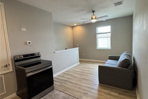Casa en alquiler en Winter Garden, Florida, 1 dormitorio, 52.12 m2 № 2285518 - foto 8