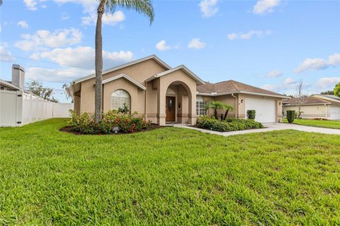 House in Lutz, Florida 3 bedrooms, 166.76 sq.m. № 2287254 - photo 3