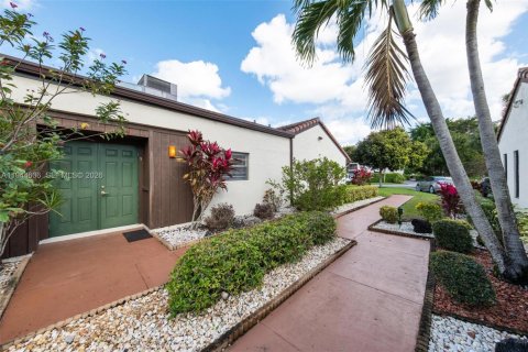 Купить виллу или дом в Бока-Ратон, Флорида 3 спальни, 184.5м2, № 2056792 - фото 2