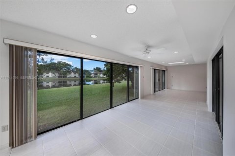 Купить виллу или дом в Бока-Ратон, Флорида 3 спальни, 184.5м2, № 2056792 - фото 8