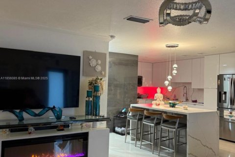 House in Miami Gardens, Florida 3 bedrooms, 120.96 sq.m. № 1878564 - photo 20