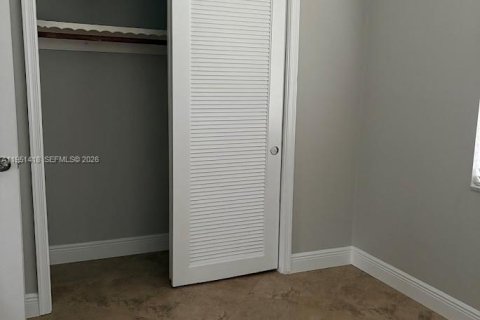 Купить виллу или дом в Тамарак, Флорида 4 комнаты, 80.27м2, № 2006497 - фото 11