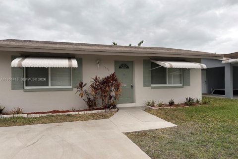 Casa en Tamarac, Florida 2 dormitorios, 80.27 m2 № 2006497