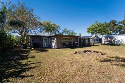 Villa ou maison à vendre à Port St. Lucie, Floride: 3 chambres, 123.37 m2 № 2077873 - photo 15