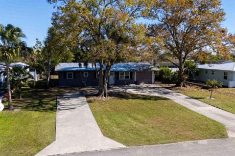 Villa ou maison à vendre à Port St. Lucie, Floride: 3 chambres, 123.37 m2 № 2077873 - photo 22