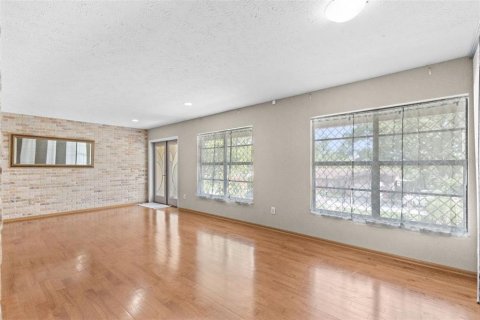 House in Valrico, Florida 4 bedrooms, 197.14 sq.m. № 2209209 - photo 8
