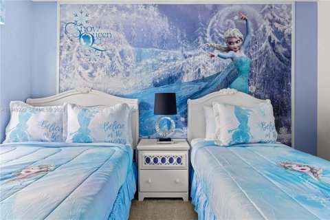 House in Kissimmee, Florida 7 bedrooms, 307.88 sq.m. № 2008446 - photo 20