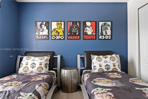 House in Kissimmee, Florida 7 bedrooms, 307.88 sq.m. № 2008446 - photo 13