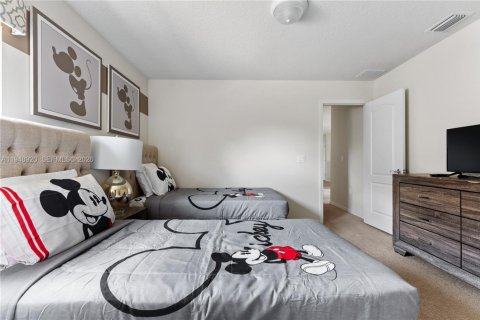 House in Kissimmee, Florida 7 bedrooms, 307.88 sq.m. № 2008446 - photo 24