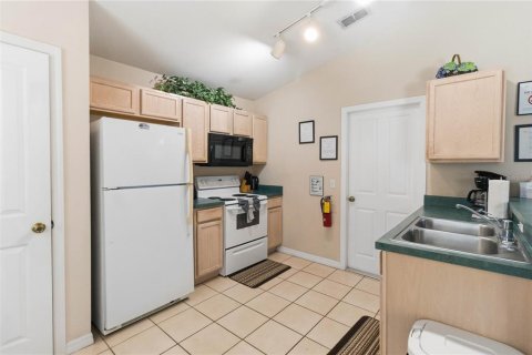 House in Davenport, Florida 3 bedrooms, 140.47 sq.m. № 2097820 - photo 15