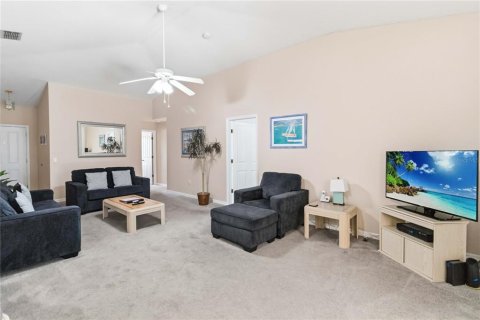 House in Davenport, Florida 3 bedrooms, 140.47 sq.m. № 2097820 - photo 8