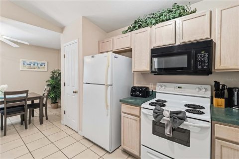 House in Davenport, Florida 3 bedrooms, 140.47 sq.m. № 2097820 - photo 17