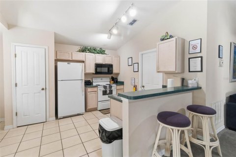 House in Davenport, Florida 3 bedrooms, 140.47 sq.m. № 2097820 - photo 14