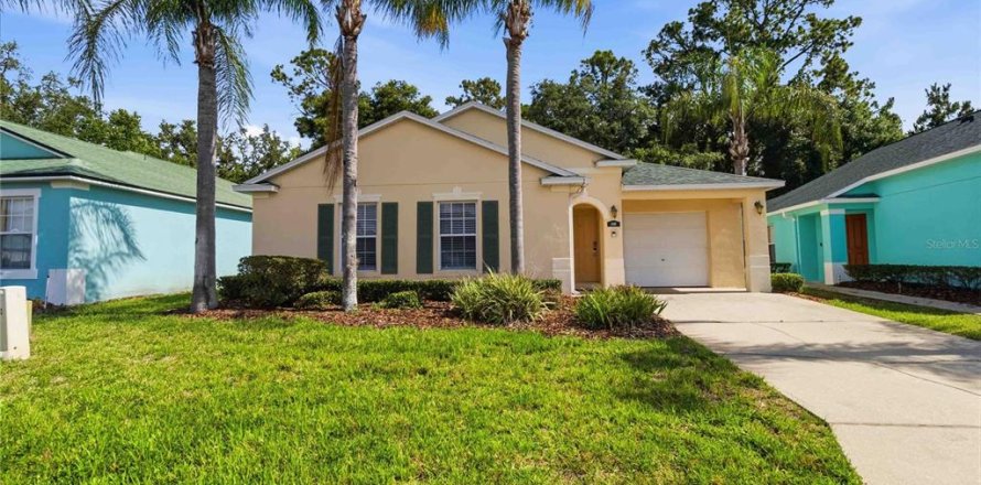 House in Davenport, Florida 3 bedrooms, 140.47 sq.m. № 2097820