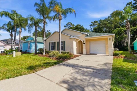 House in Davenport, Florida 3 bedrooms, 140.47 sq.m. № 2097820 - photo 2