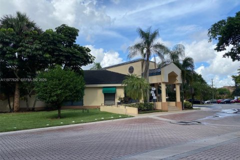 Condo in Sunrise, Florida, 2 bedrooms  № 2041811 - photo 20