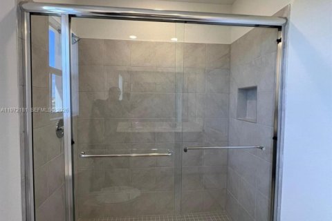 Touwnhouse à vendre à Homestead, Floride: 3 chambres, 159.05 m2 № 2051974 - photo 16