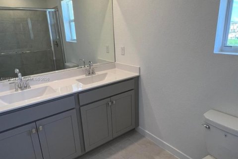 Touwnhouse à vendre à Homestead, Floride: 3 chambres, 159.05 m2 № 2051974 - photo 7